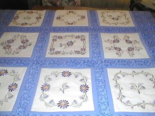 Image of jolynchfloral4quilt.jpg