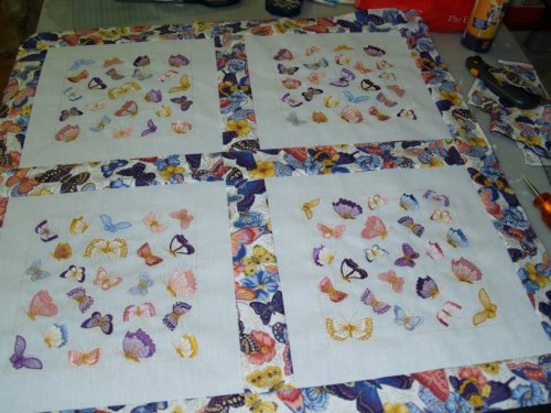 Image of 8x8smallbutterflyquilt.jpg